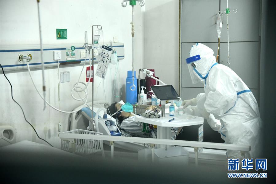 (在習近平新時代中國特色社會主義思想指引下——新時代新作為新篇章·習近平總書記關(guān)切事·圖文互動)(2)高擎利劍驅(qū)疫魔——科研攻關(guān)助力湖北戰(zhàn)“疫”記