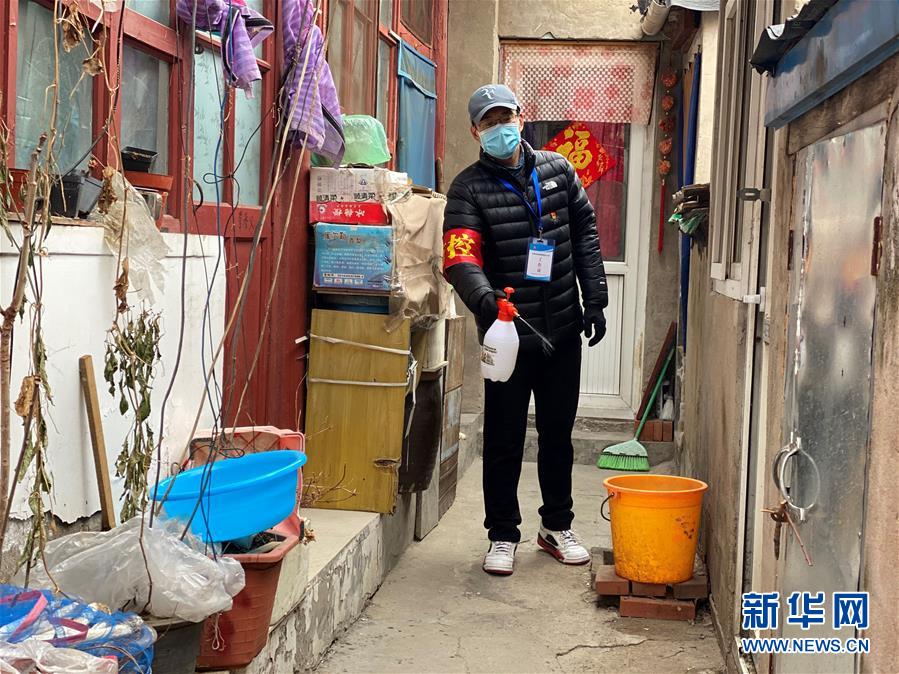 (在習(xí)近平新時(shí)代中國特色社會主義思想指引下——新時(shí)代新作為新篇章·習(xí)近平總書記關(guān)切事·圖文互動)(2)千方百計(jì)扎牢疫情防控網(wǎng)