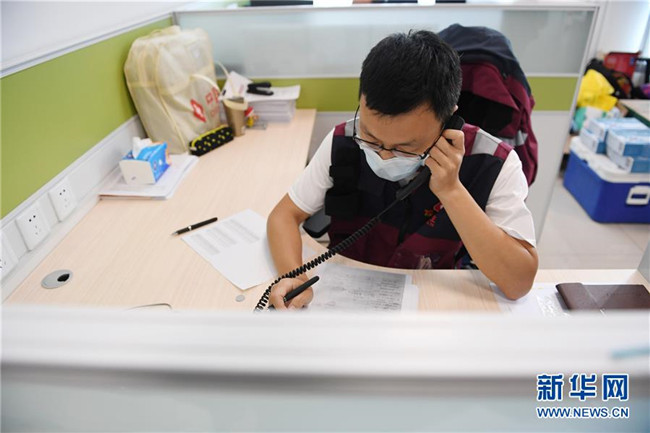 （新華全媒頭條·圖文互動）（2）首都再戰(zhàn)“疫”，難忘40天——寫在北京應(yīng)急響應(yīng)級別降級之際