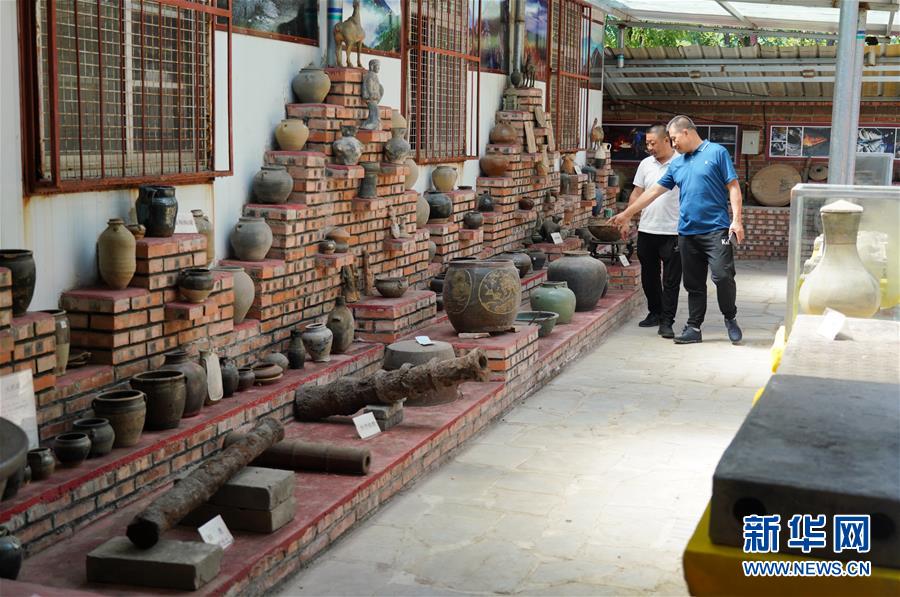 （新華全媒頭條·走向我們的小康生活·圖文互動）（9）長城腳下，小康村串成“珍珠鏈”