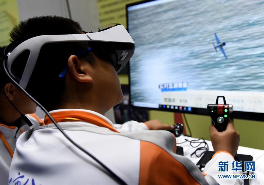 （習(xí)近平的小康故事·圖文互動(dòng)）（5）“文明其精神，野蠻其體魄”——習(xí)近平同少年兒童的故事