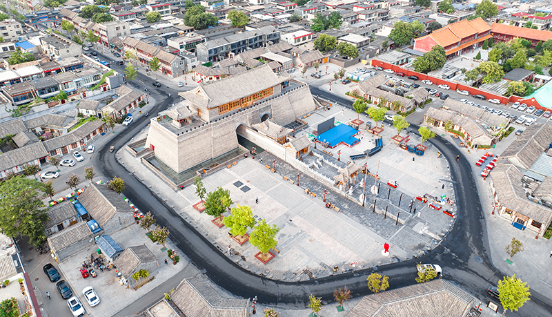 2022年9月8日，石家莊，航拍正定縣正定古城陽和樓與正定歷史文化街。